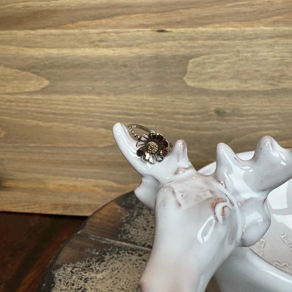 14KW&YG Charming Daisy Ring